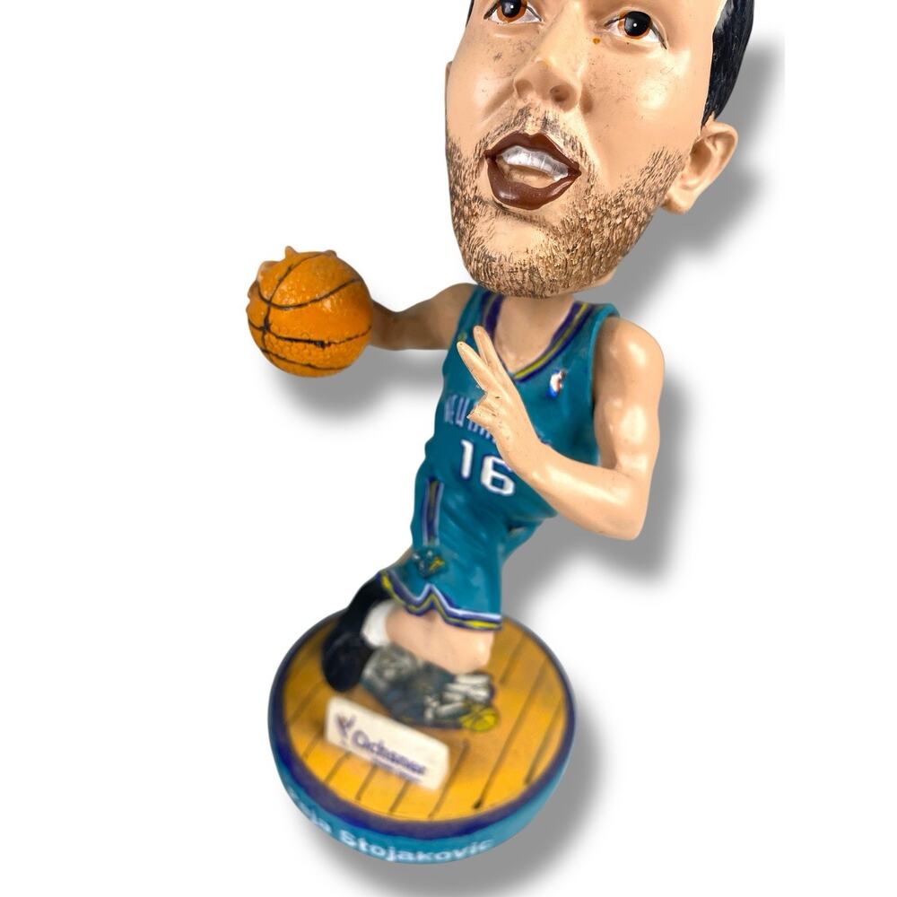 Peja Stojakovic New Orleans Hornets Bobblehead Great Collectible READ - Picture 2 of 5